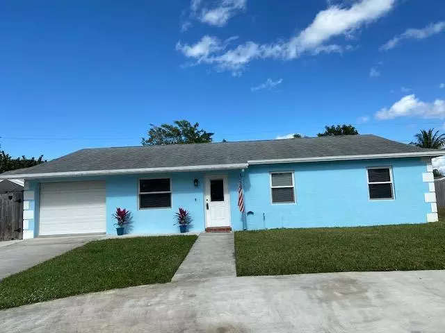 1968 NE 21st TER, Jensen Beach, FL 34957