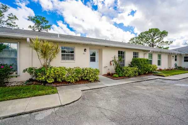 Lake Worth, FL 33467,460 Franconia CIR B