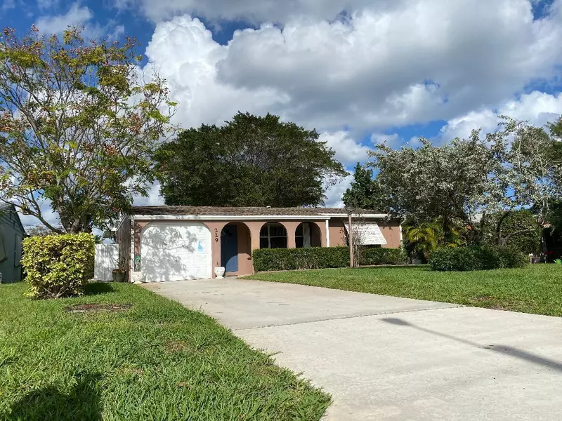 229 SE 24th AVE, Boynton Beach, FL 33435