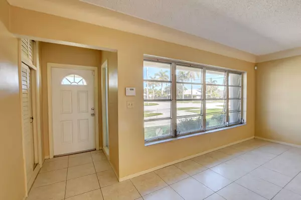 Boca Raton, FL 33486,1148 SW 11th ST