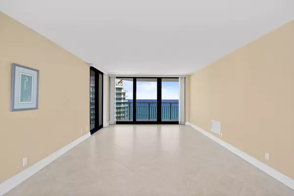 Singer Island, FL 33404,3000 N Ocean DR 21-A