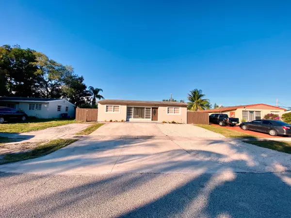 Lake Worth, FL 33462,579 Tallulah RD