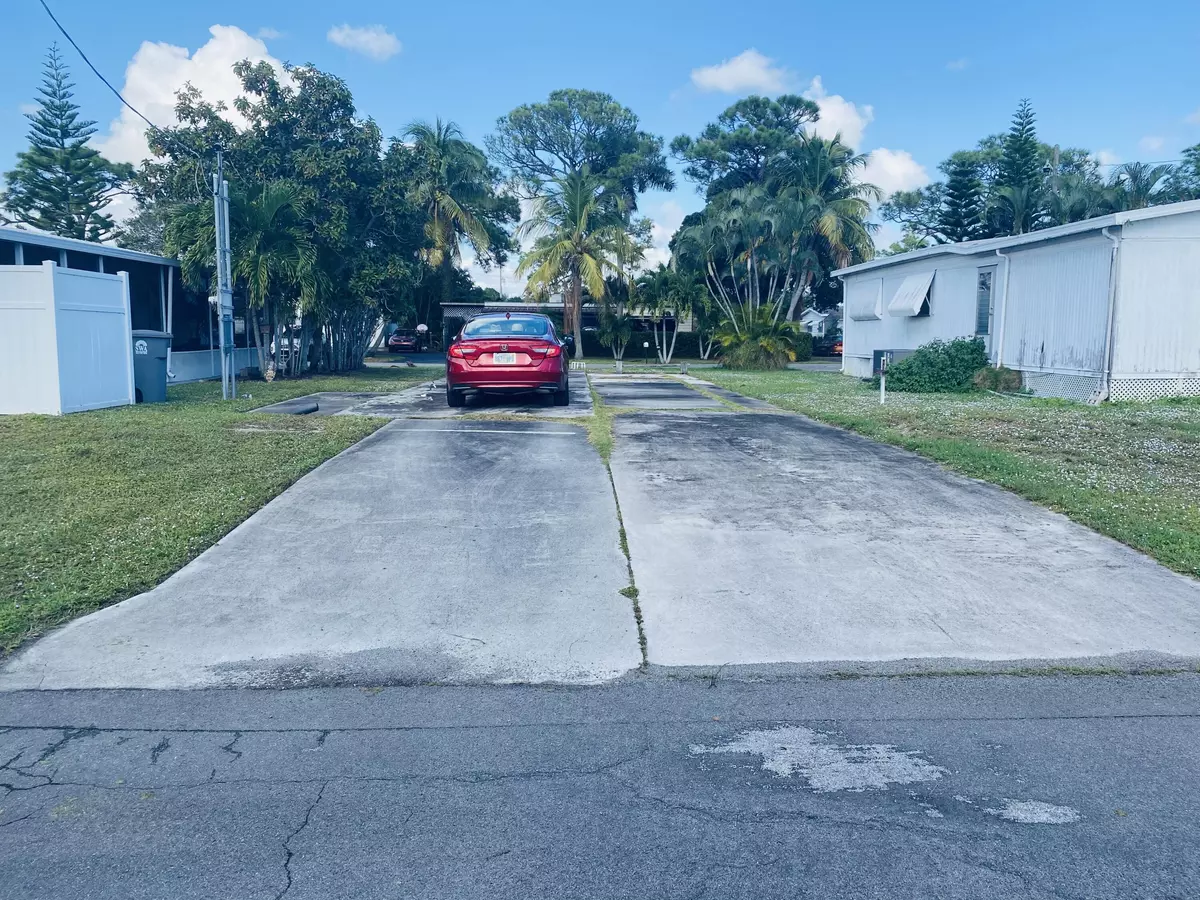 Boynton Beach, FL 33436,4056 S 88th CT