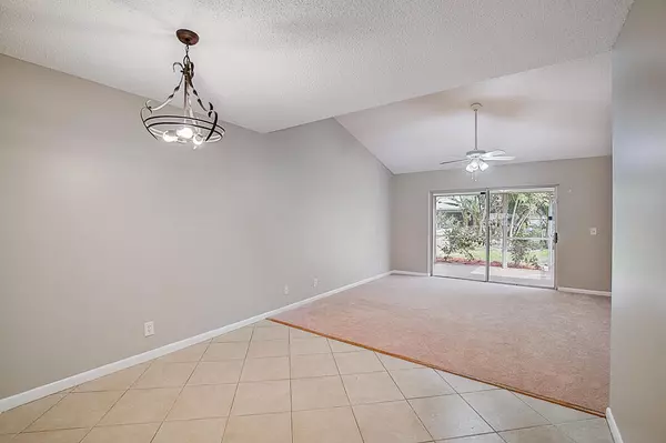 Jupiter, FL 33458,206 Palmetto CT