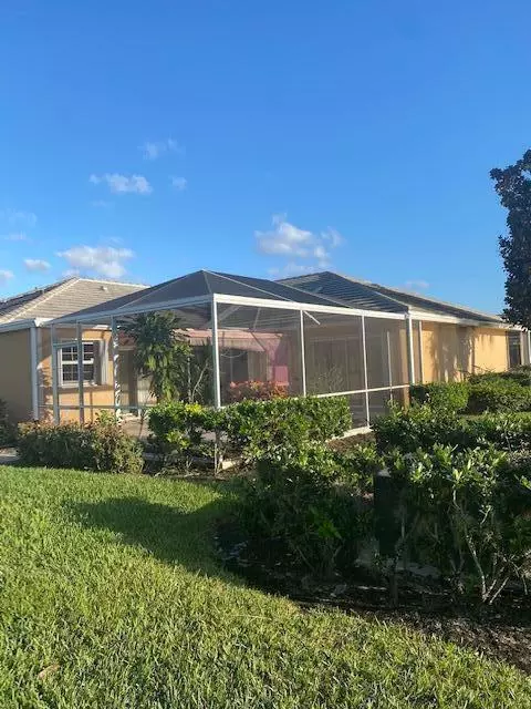 Port Saint Lucie, FL 34986,1218 NW Sun Terrace CIR A