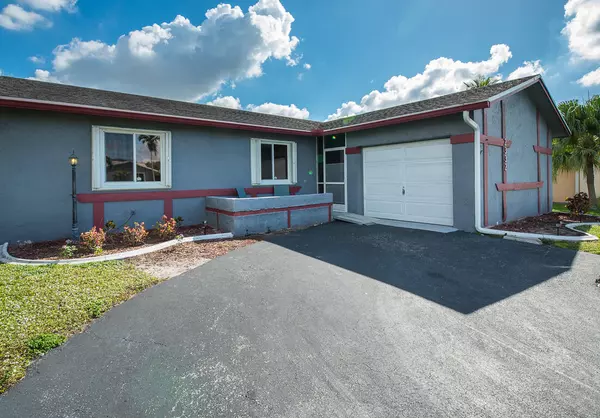 2332 NW 111th AVE, Sunrise, FL 33322