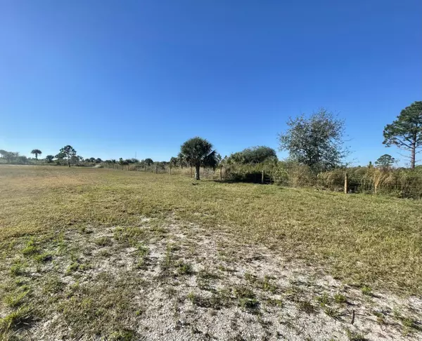 Okeechobee, FL 34972,16374 NW 294th ST