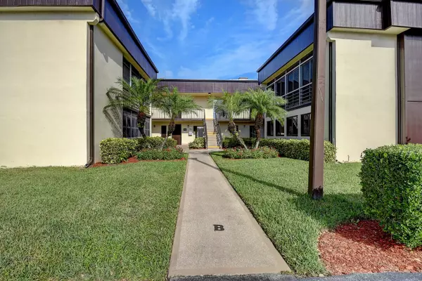 57 Capri B, Delray Beach, FL 33484