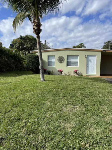 3981 San Castle BLVD, Lake Worth, FL 33462