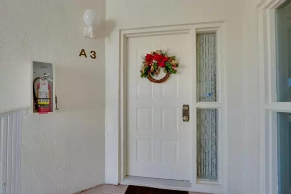 Hypoluxo, FL 33462,106 Half Moon CIR A3