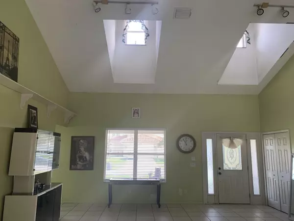 Port Saint Lucie, FL 34953,440 SW North Quick CIR