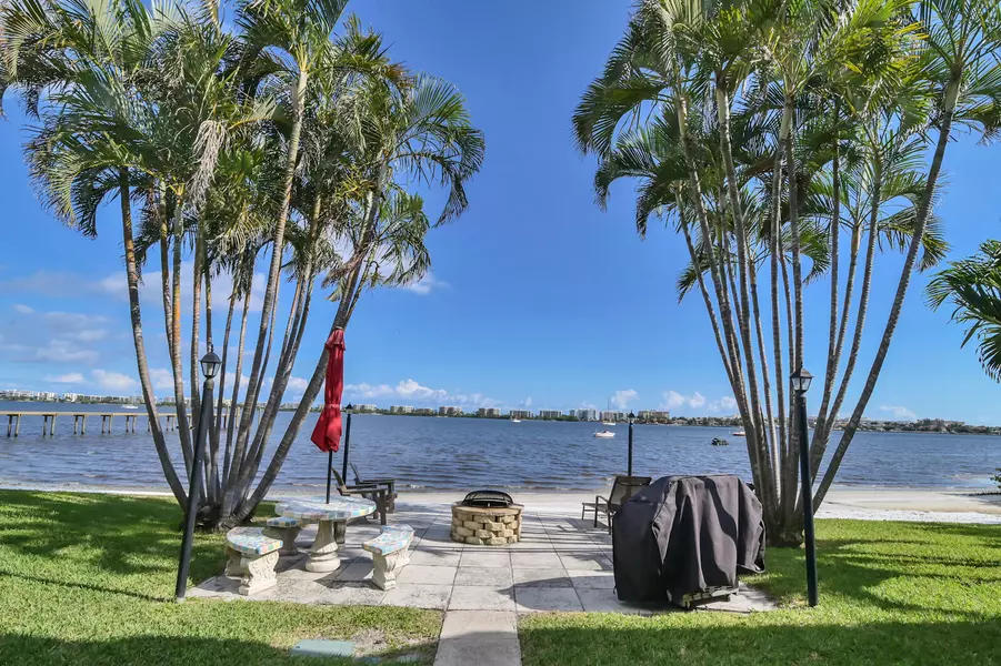 1428 S Lakeside DR 31, Lake Worth Beach, FL 33460