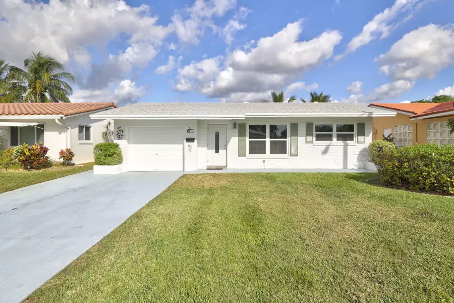 4501 NW 46th ST, Tamarac, FL 33319