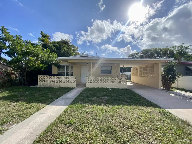 1501 N 17th AVE, Lake Worth Beach, FL 33460