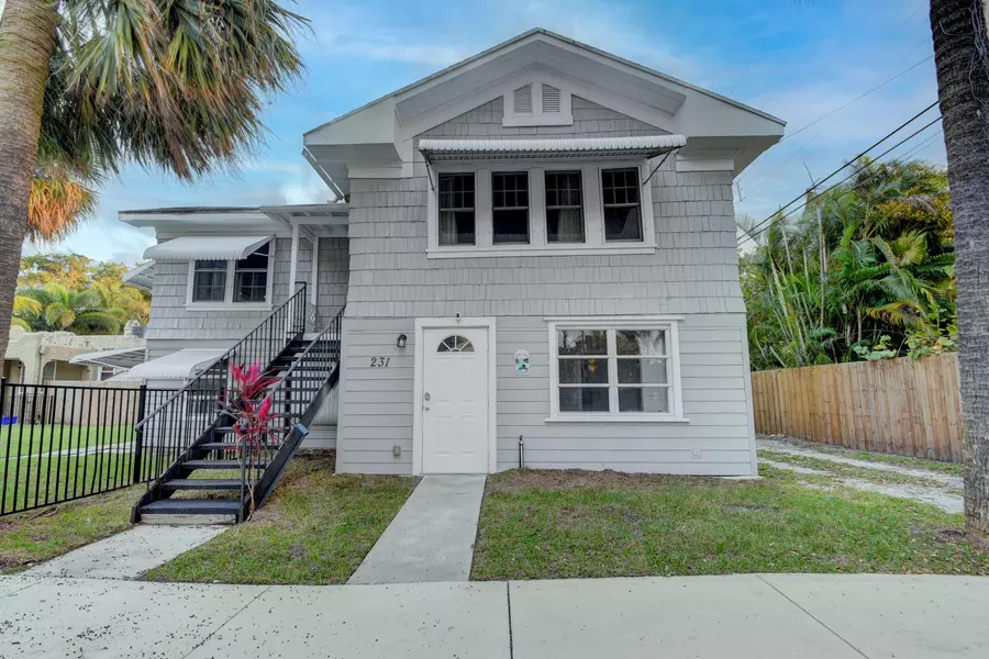 231 N Lakeside DR, Lake Worth Beach, FL 33460