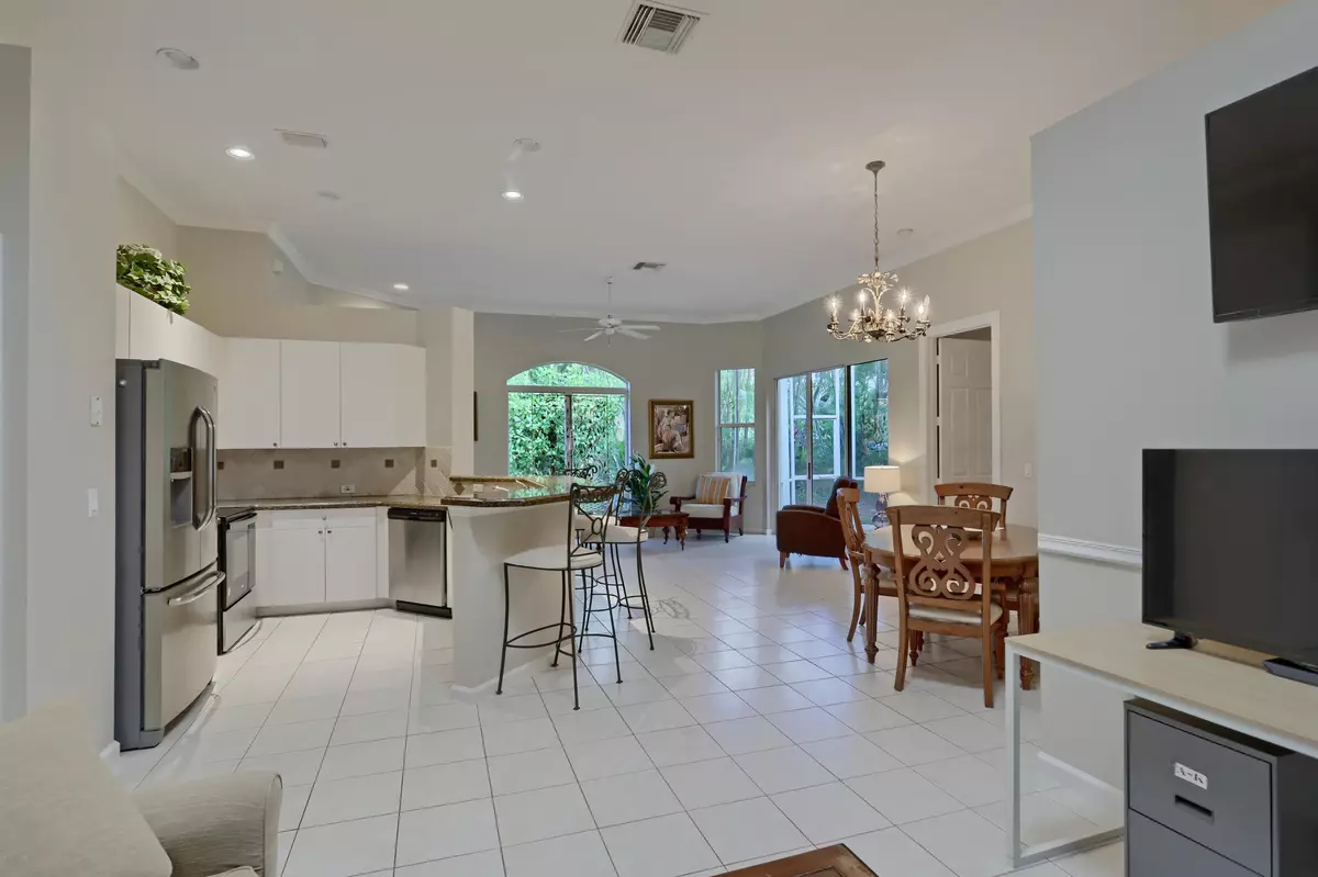 West Palm Beach, FL 33412,7718 Bougainvillea CT