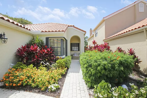 Palm Beach Gardens, FL 33410,2584 La Cristal CIR