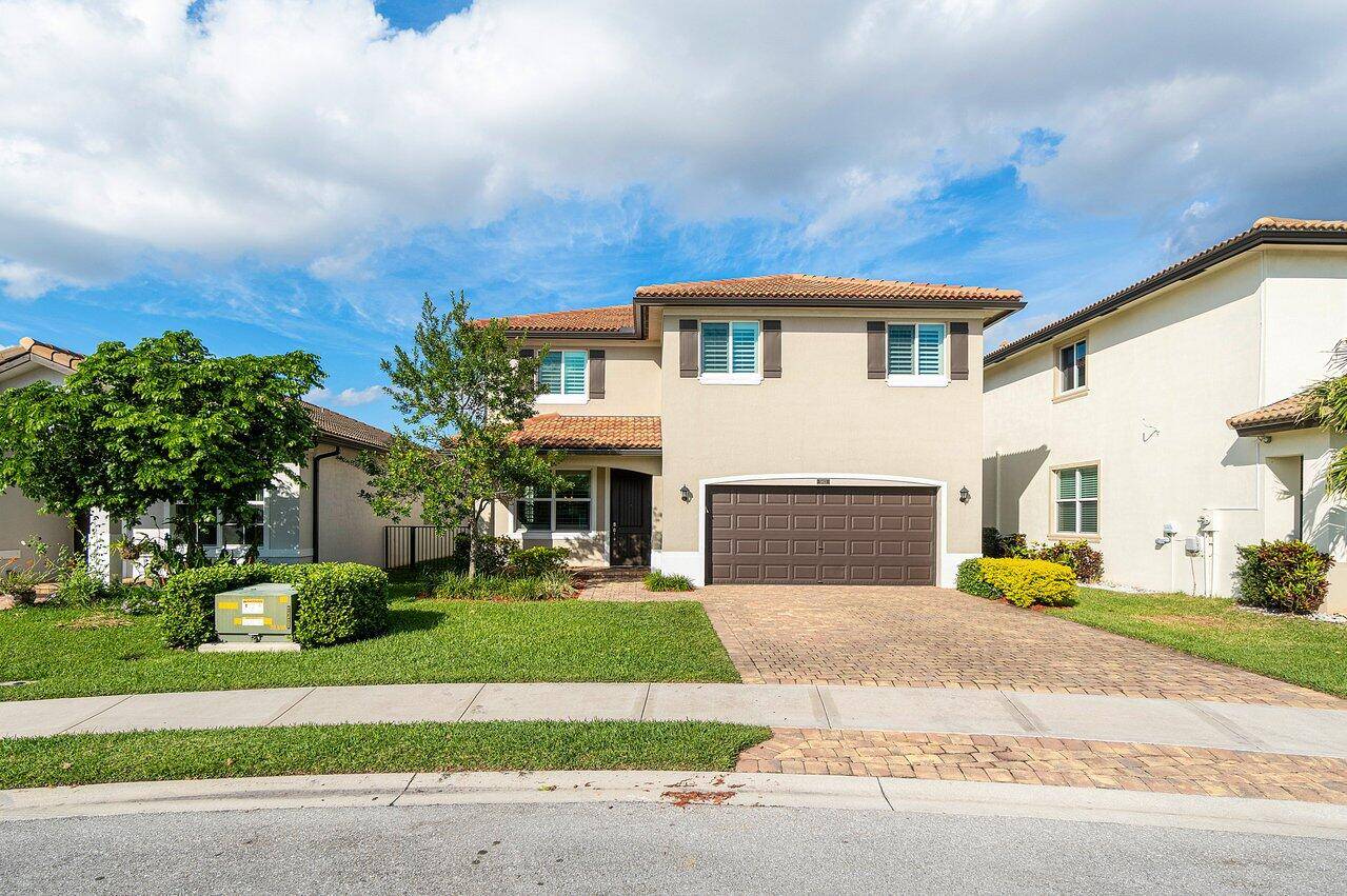 5813 Abelina LN, Lake Worth, FL 33463