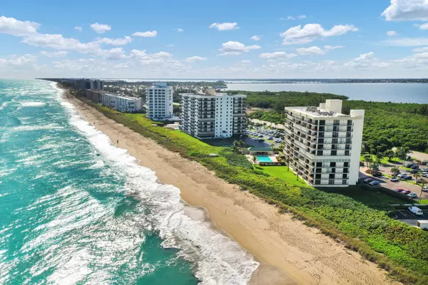 Jensen Beach, FL 34957,10000 S Ocean DR 404