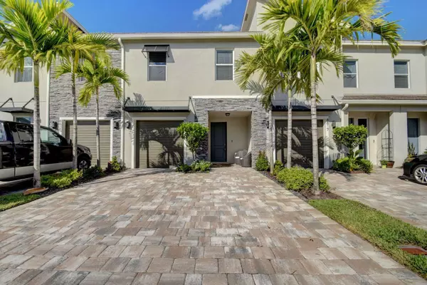 8821 Via Mar Rosso, Lake Worth, FL 33467