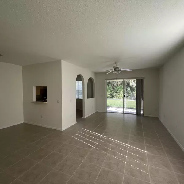 Port Saint Lucie, FL 34986,616 SW Indian Key DR