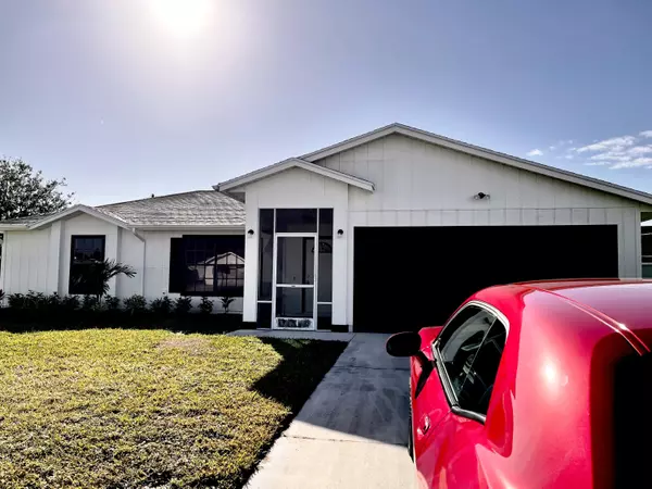 Port Saint Lucie, FL 34953,410 SW Alcan DR