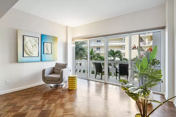 Palm Beach, FL 33480,300 S Ocean BLVD 3e