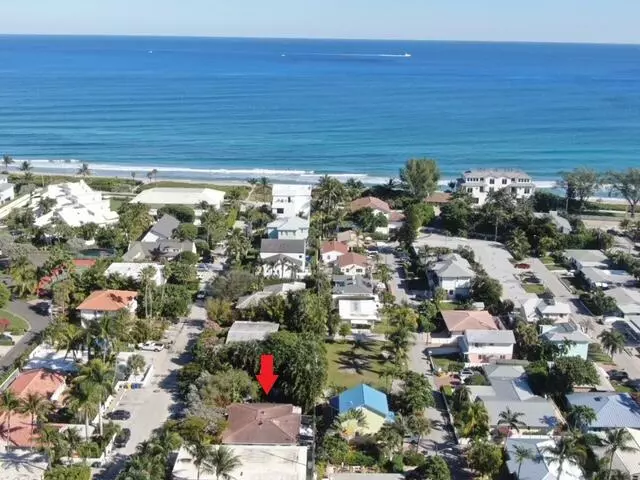 14 Tropical DR, Ocean Ridge, FL 33435