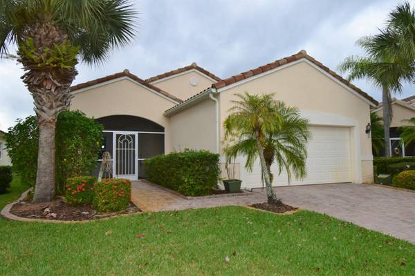 353 NW Treeline TRCE, Port Saint Lucie, FL 34986