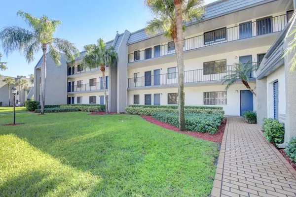 Lake Worth, FL 33467,4793 Esedra CT 302