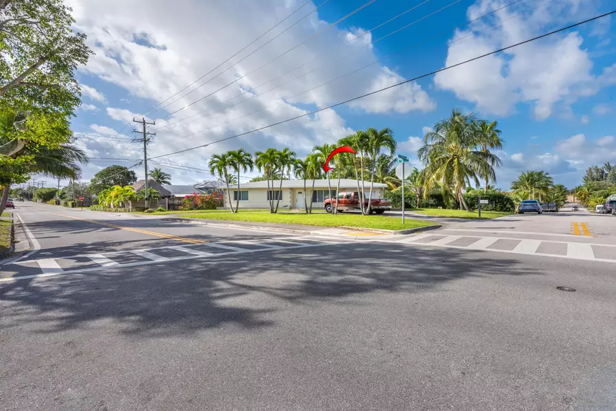 1701 Crestwood BLVD, Lake Worth Beach, FL 33460