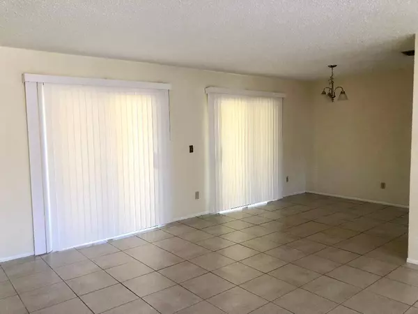 Port Saint Lucie, FL 34952,2066 SE Parrot ST