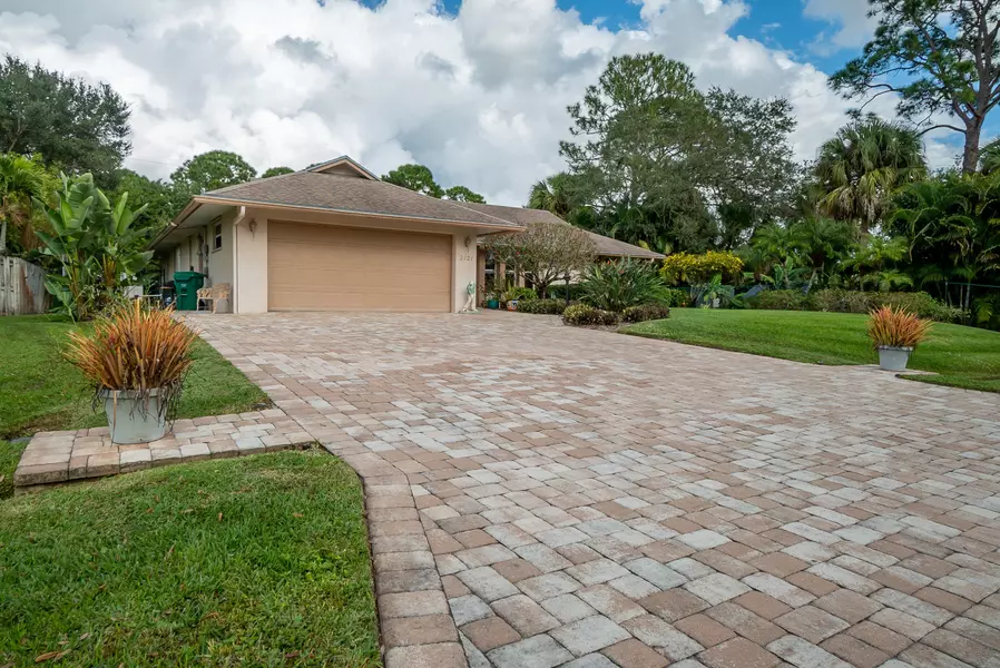 2121 SW Jaguar AVE, Port Saint Lucie, FL 34953