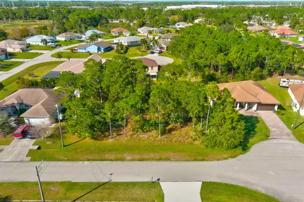 Port Saint Lucie, FL 34952,5832 NW Lomb CT