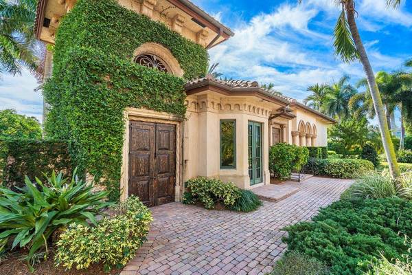 3815 Coventry LN, Boca Raton, FL 33496