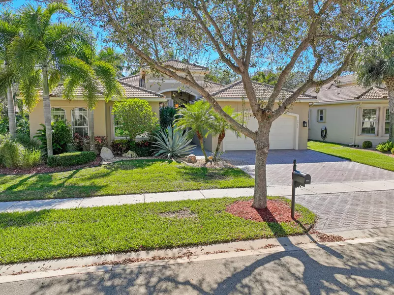 6952 Corning CIR, Boynton Beach, FL 33437