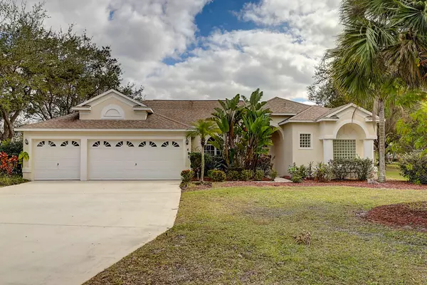 420 SW Sweetwater TRL, Port Saint Lucie, FL 34953