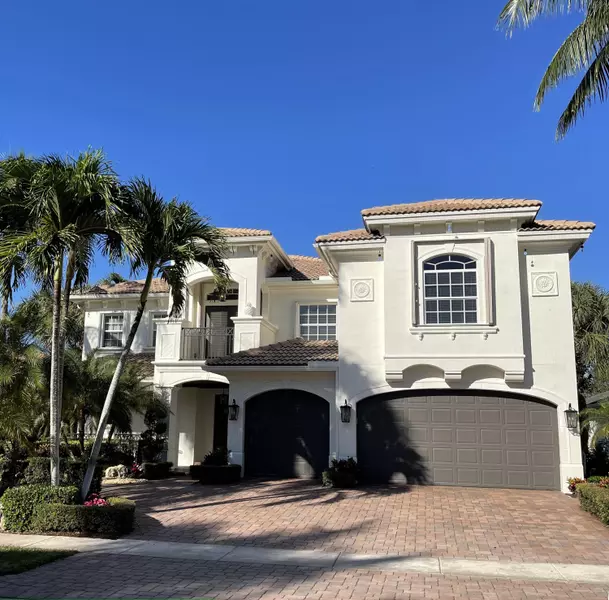 8695 Valhalla DR, Delray Beach, FL 33446