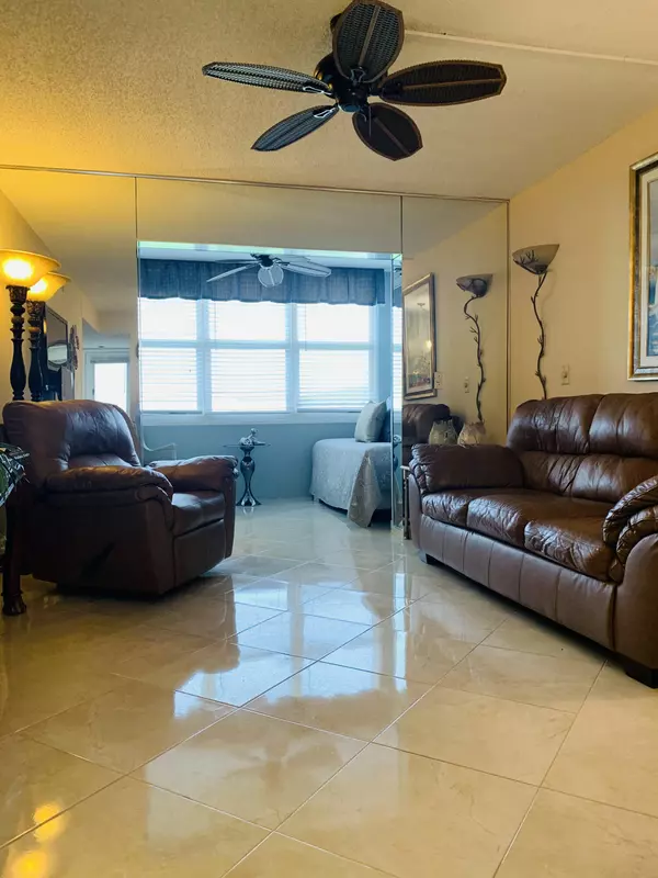 Boynton Beach, FL 33435,2620 NE 1st CT 405