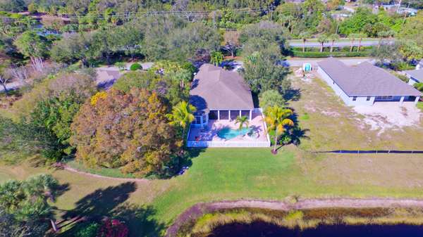 202 SW Oak Hammock CIR,  Vero Beach,  FL 32962