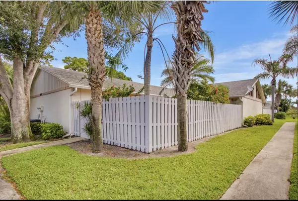 Boynton Beach, FL 33436,8842 Ranta CT A