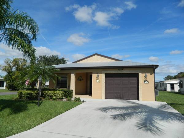 10 SE Kassaba LN, Port Saint Lucie, FL 34952