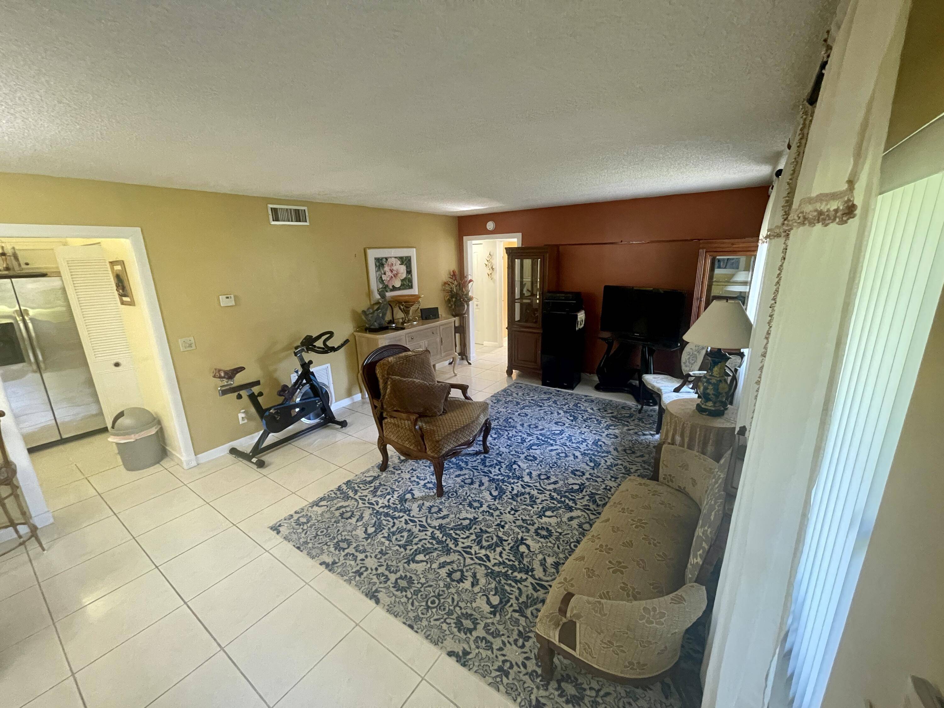Greenacres, FL 33415,513 Shady Pine WAY B1