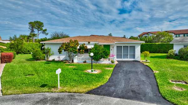 14194 Altocedro DR, Delray Beach, FL 33484