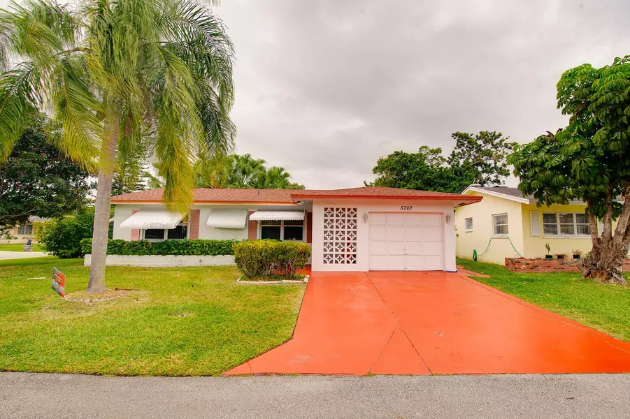 5707 NW 64th WAY, Tamarac, FL 33321