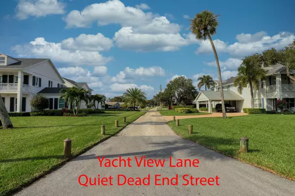 Fort Pierce, FL 34946,108 Yacht View LN