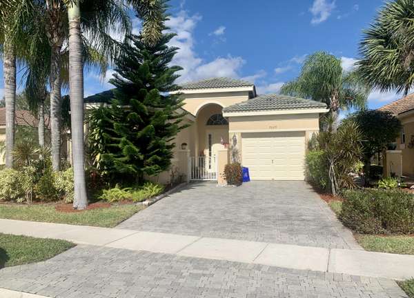 7069 Del Corso LN, Delray Beach, FL 33446