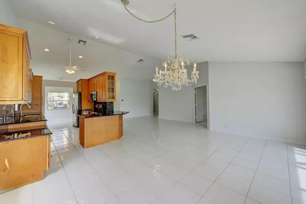 Delray Beach, FL 33484,5428 Grande Palm CIR