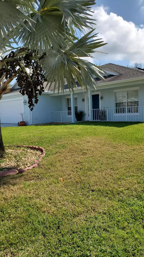 Port Saint Lucie, FL 34953,356 SW North Quick CIR