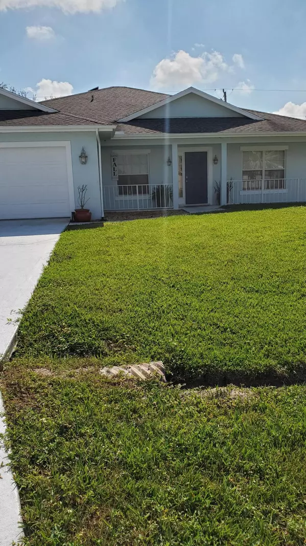 Port Saint Lucie, FL 34953,356 SW North Quick CIR